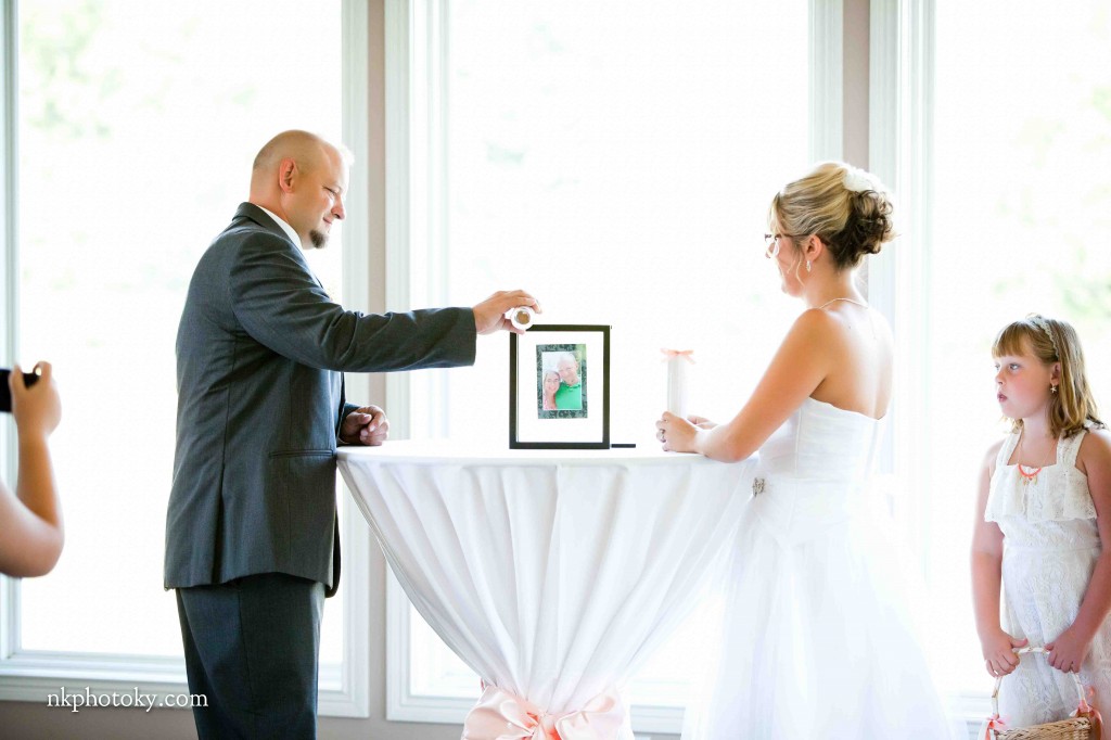 Taylor Lake Room Wedding | Beaver dam, KY wedding photographer