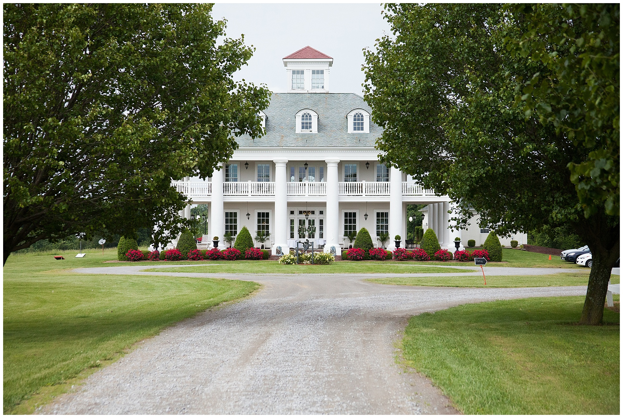 the-robinsons-country-plantation-house-wedding-greenville-ky-wedding